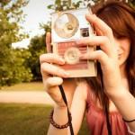 Woman_taking_picture